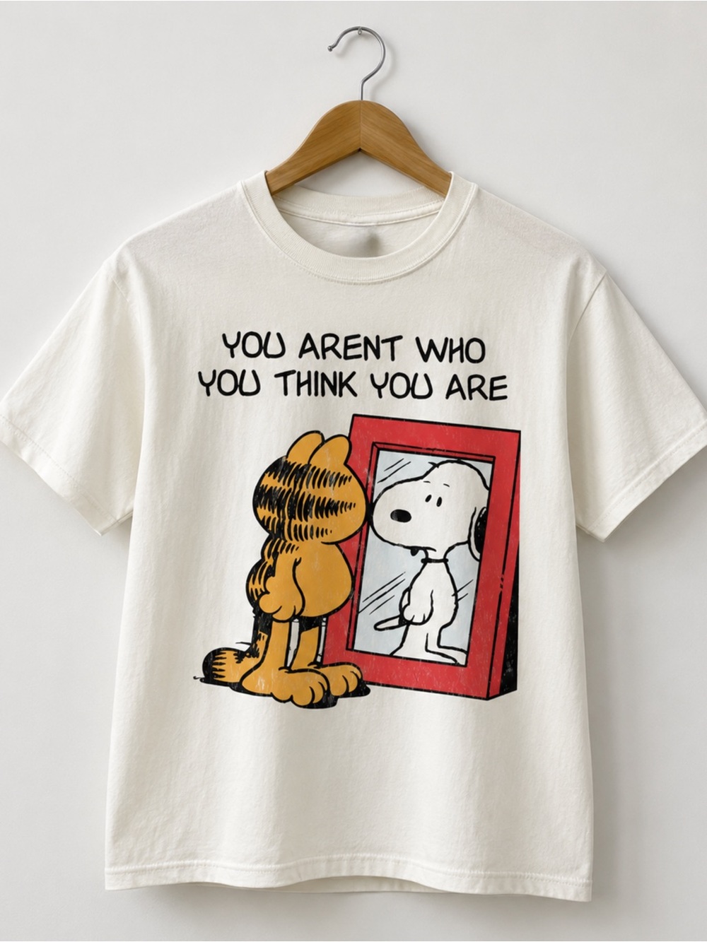 Gildan White Garfield & Snoopy Graphic Tee